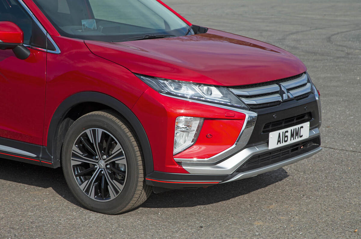 Mitsibushi Eclipse Cross 2018 review front end