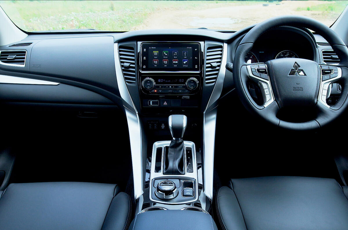 Mitsubishi Shogun Sport 2018 road test review dashboard