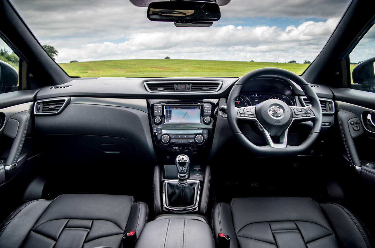 Nissan Qashqai road test review dashboard