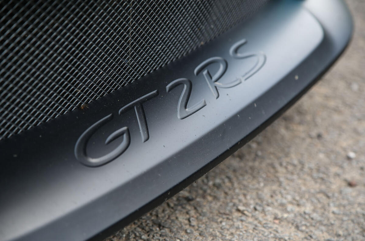 Porsche 911 GT2 RS 2018 road test review front splitter