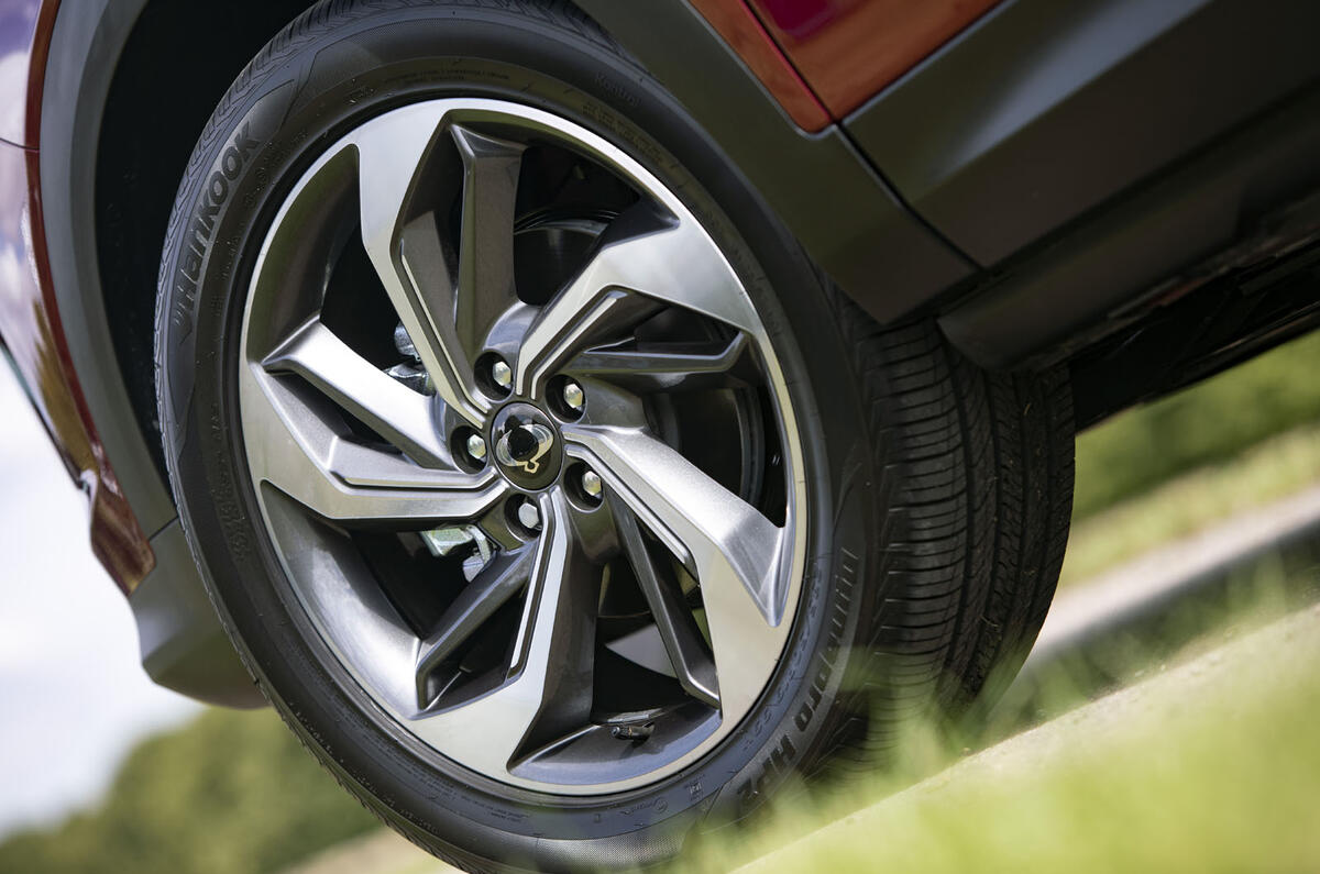 Ssangyong Korando 2019 road test review - alloy wheels