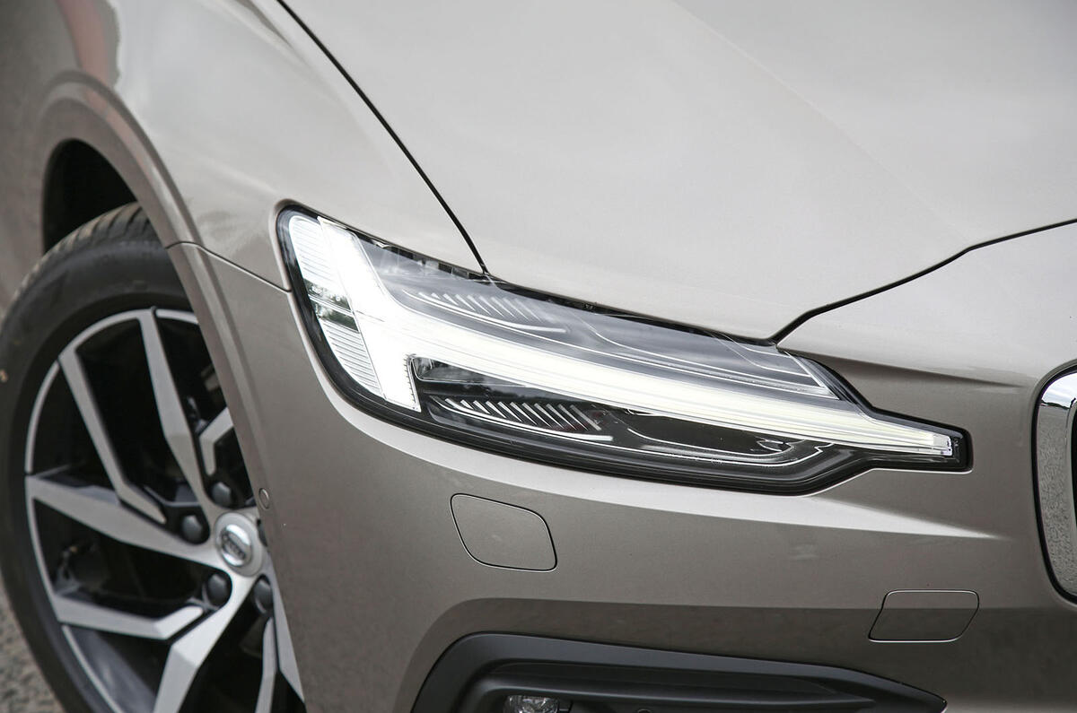 Volvo V60 2018 road test review headlights