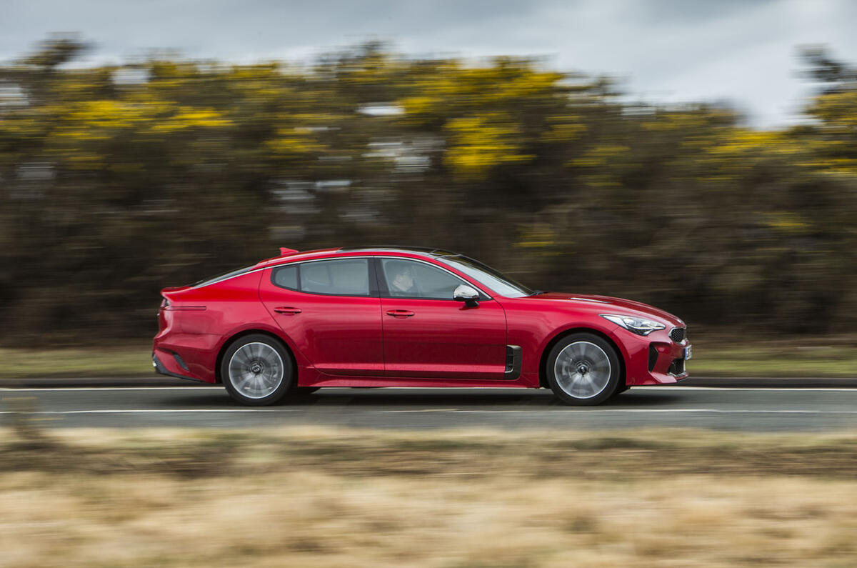 Kia Stinger GT line 2018 review on the road side