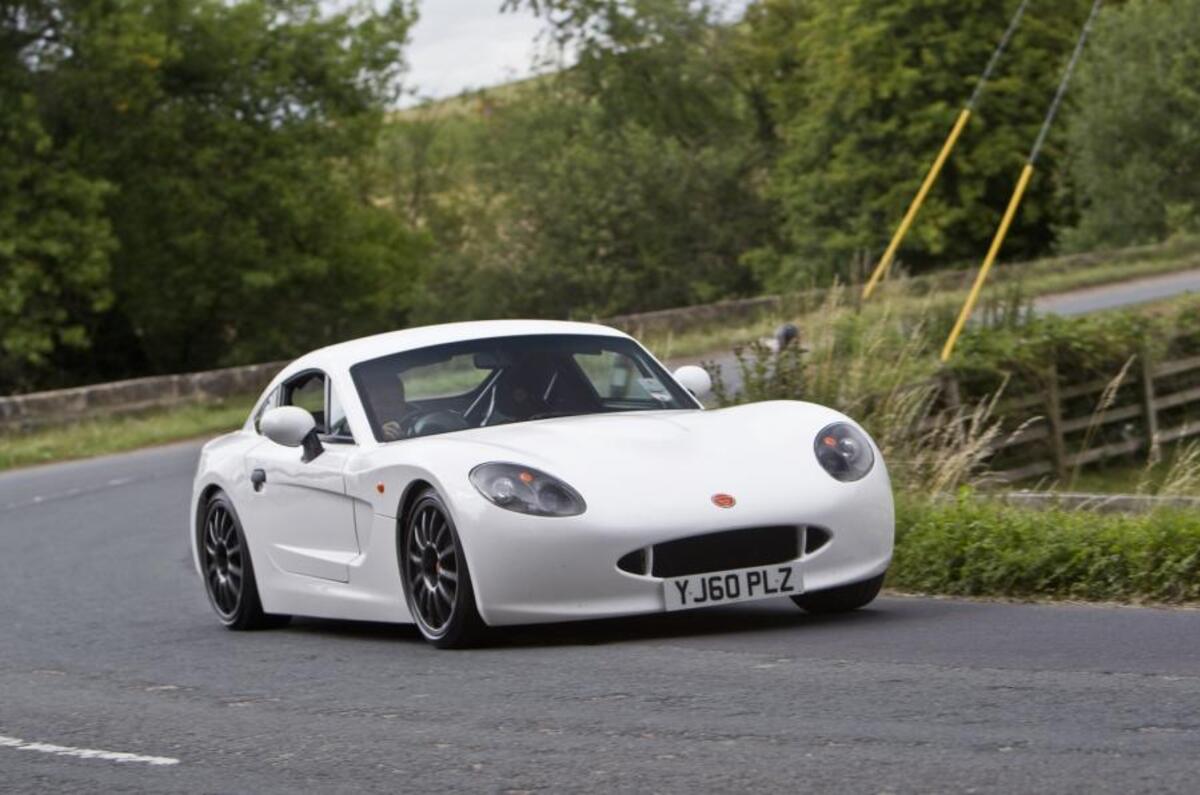 4 star Ginetta G40R