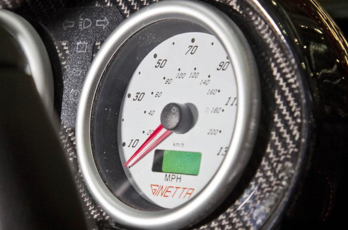 Ginetta G40R speedometer