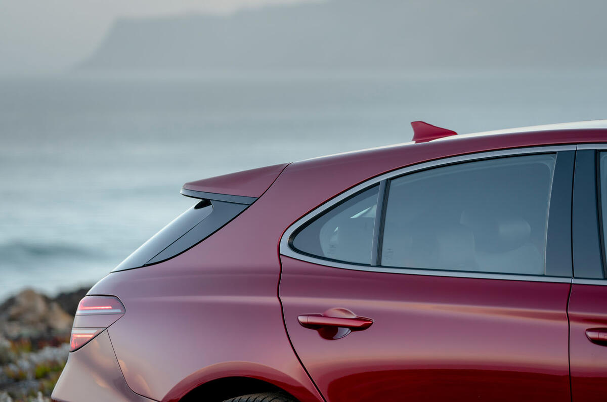 5 Genesis G70 Shooting brake 2021 first drive review rear three quarters 5 Genesis G70 Shooting brake 2021 first drive review rear three quarters