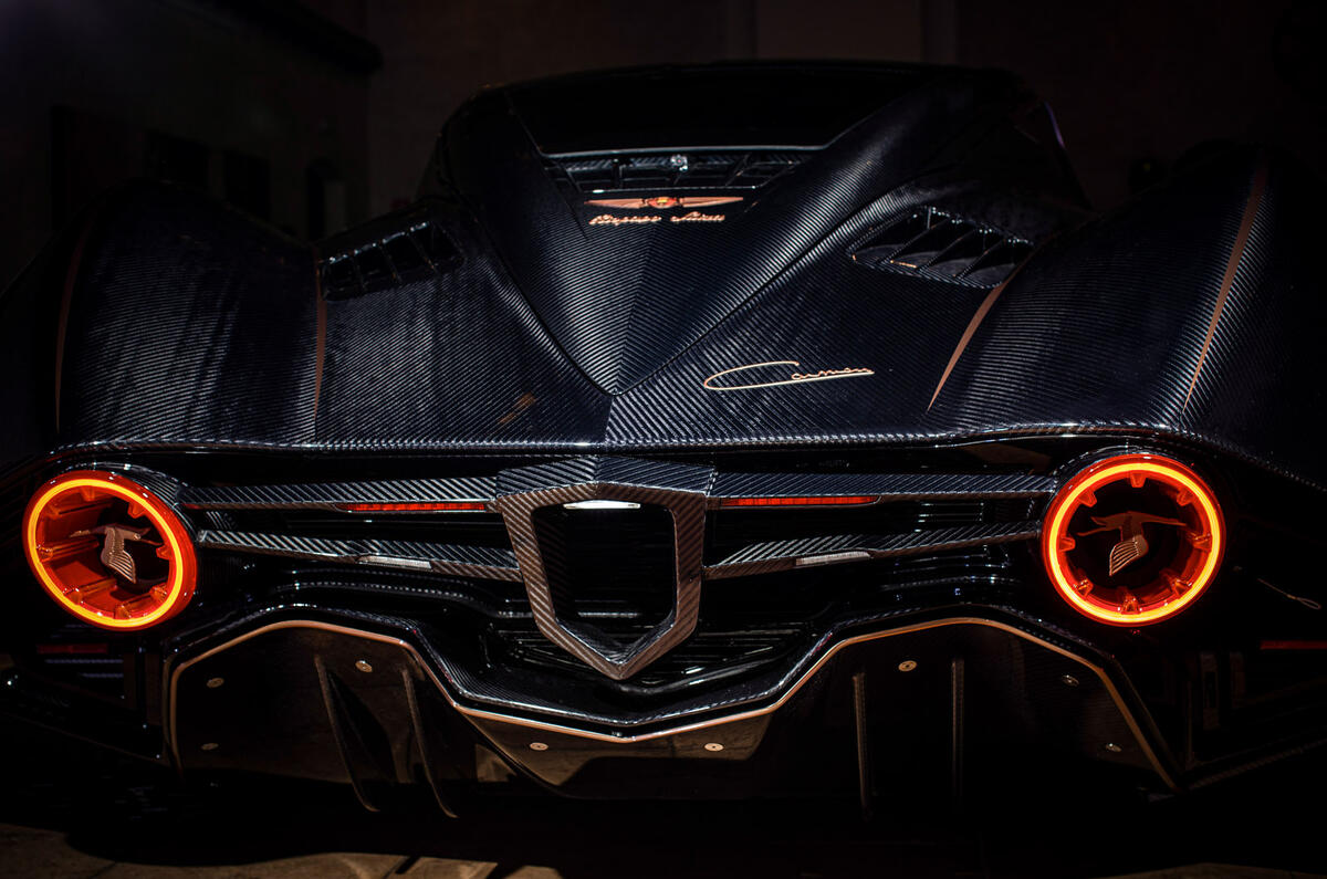 5 hispano suiza carmen boulogne 2021 drive rear lights