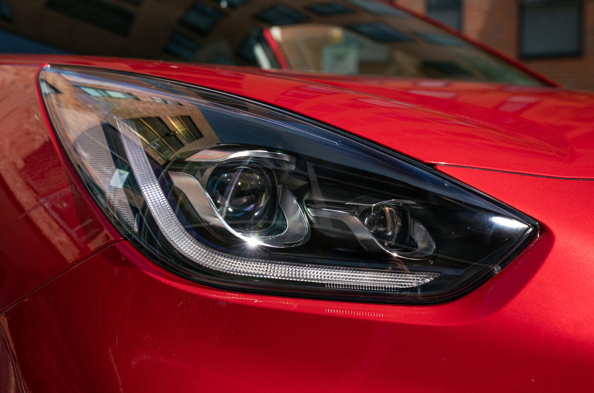 5 Kia Niro 2021 road test review headlights