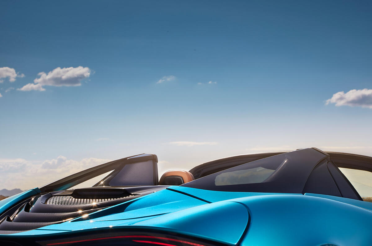 McLaren 720S Spider 2019 road test review - butresses