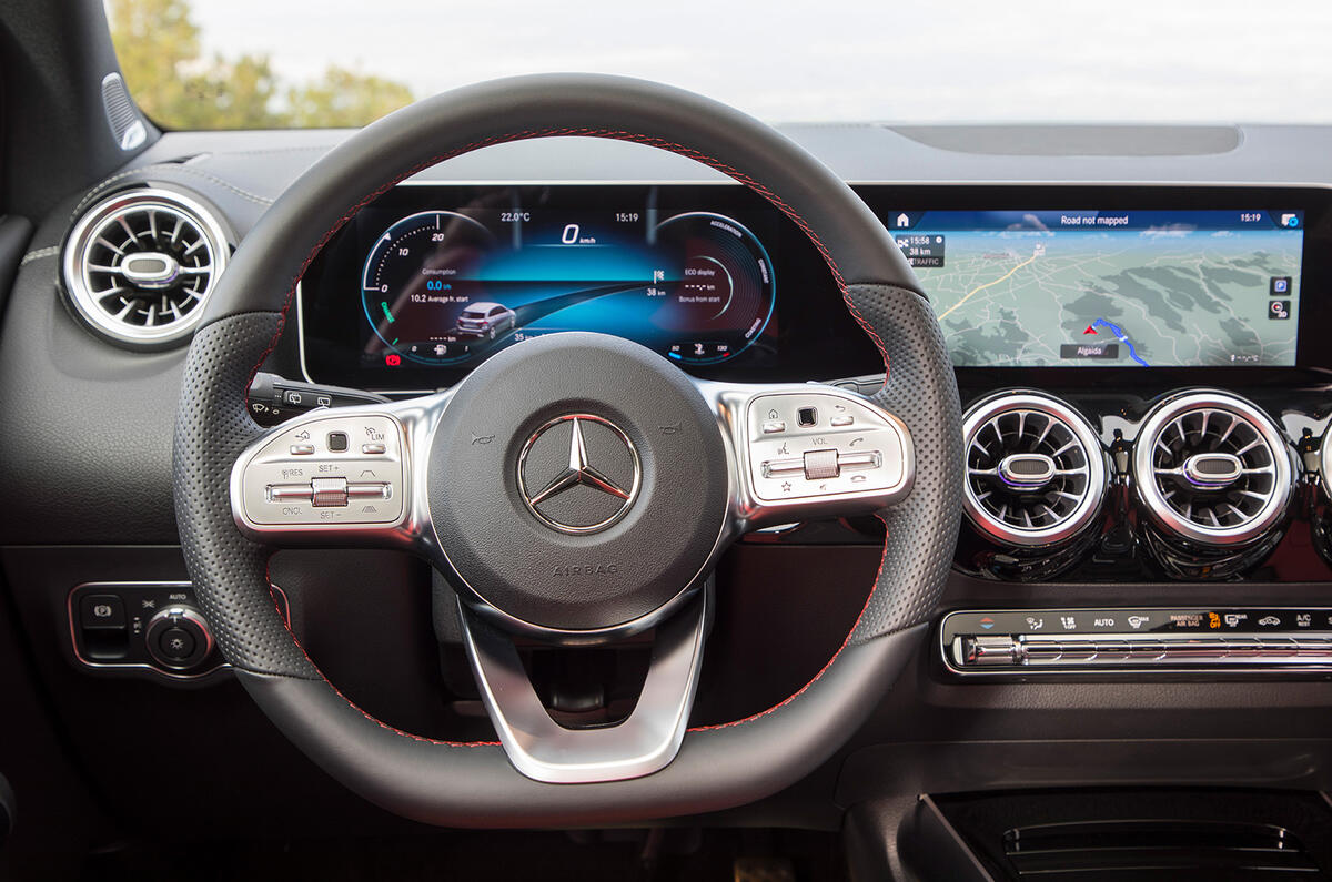 Mercedes-Benz B-Class review - steering wheel