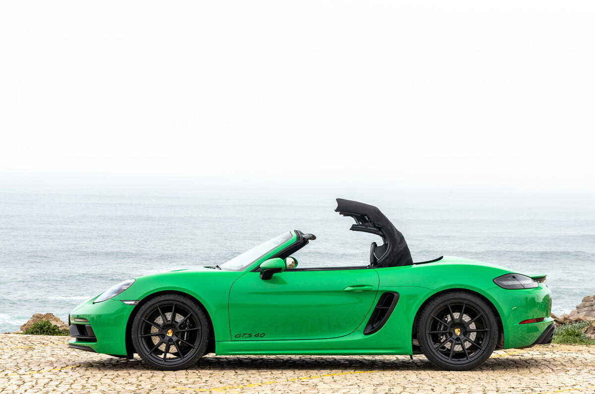 Porsche 718 Boxster GTS 4.0 2020 road test review - roof Porsche 718 Boxster GTS 4.0 2020 road test review - roof