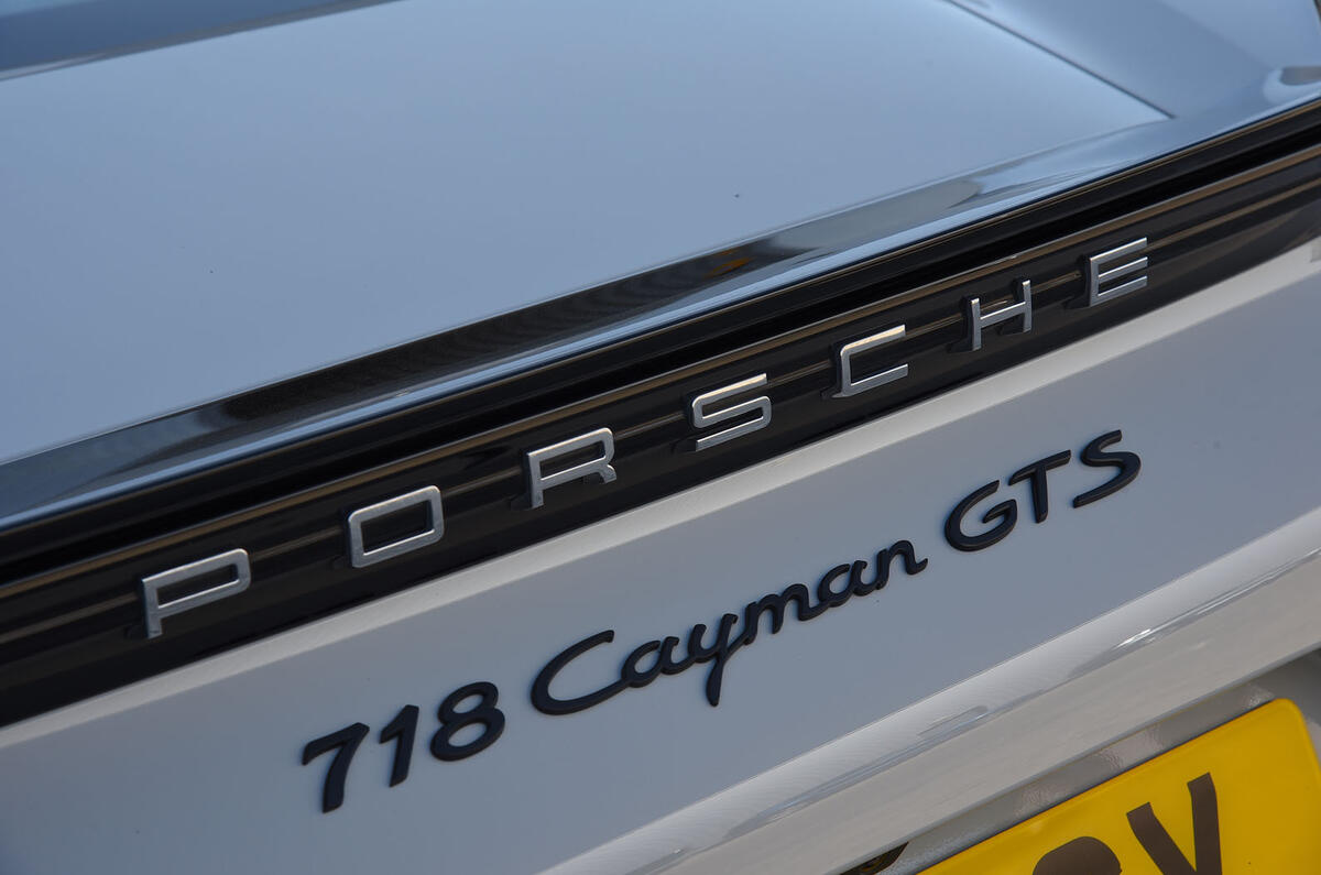 Porsche 718 Cayman GTS 2018 review badges