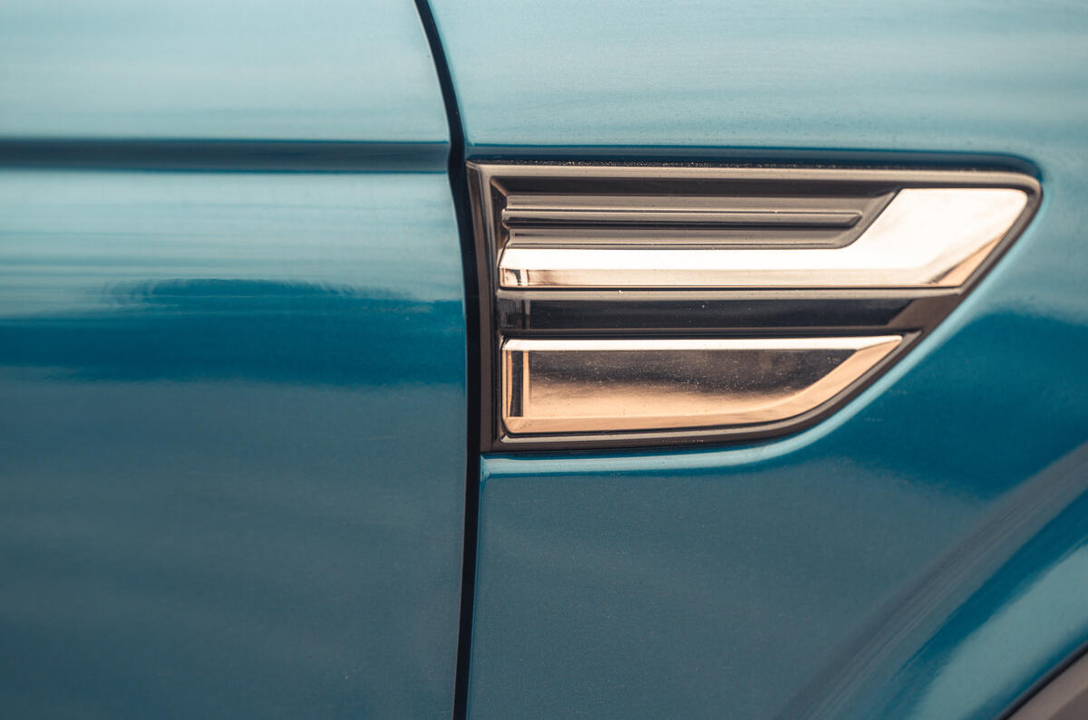 5 Renault Arkana 2021 road test review side details 5 Renault Arkana 2021 road test review side details