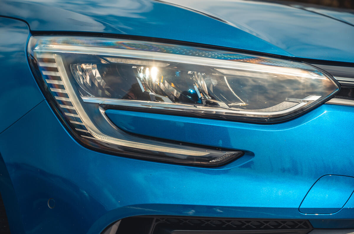 5 Renault Megane E Tech PHEV road test 2021 headlights