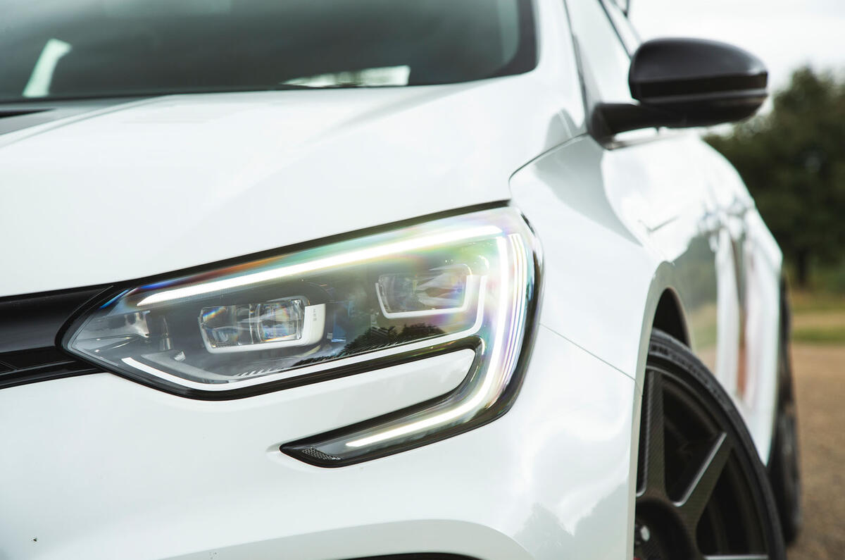 Renault Megane RS Trophy-R 2019 road test review - headlights