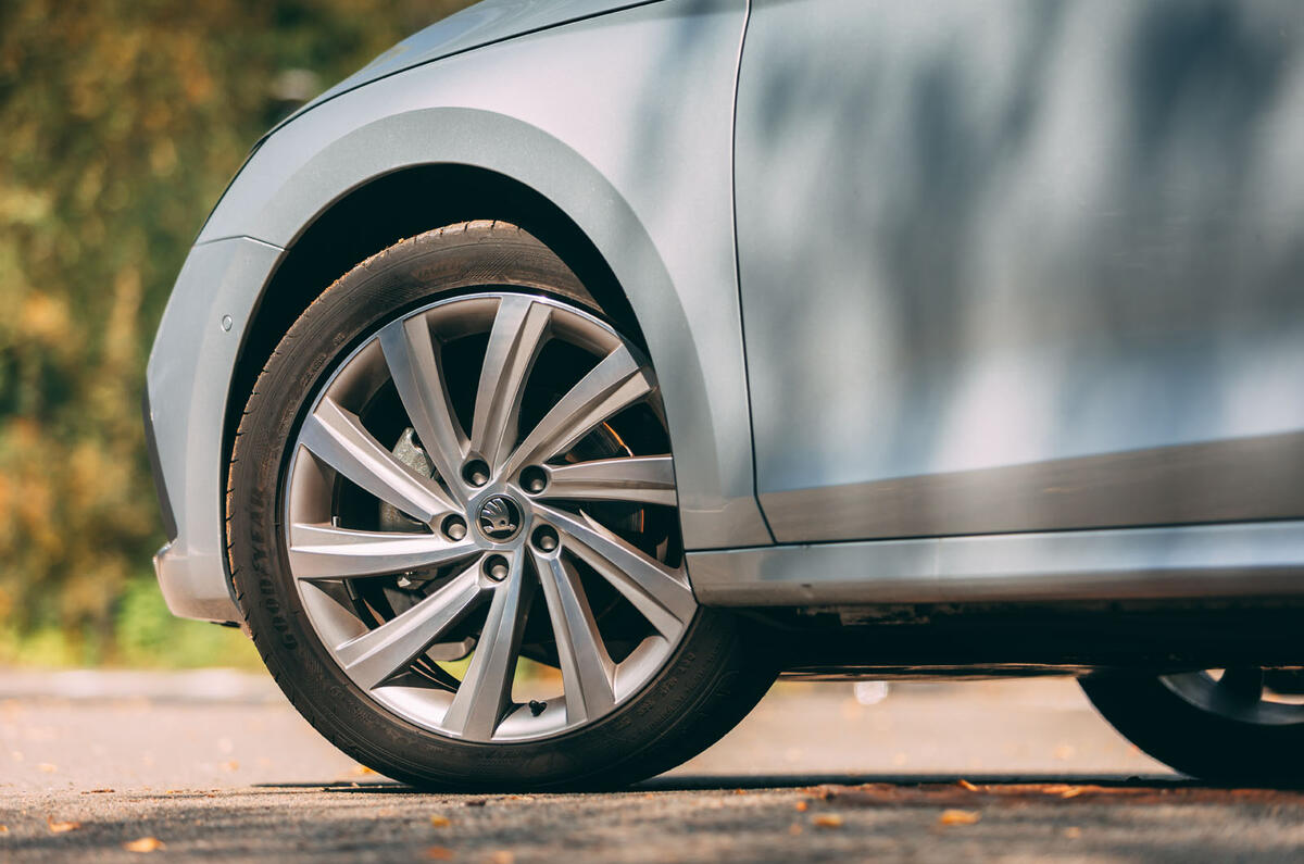 Skoda Octavia Estate 2020 road test review - alloy wheels