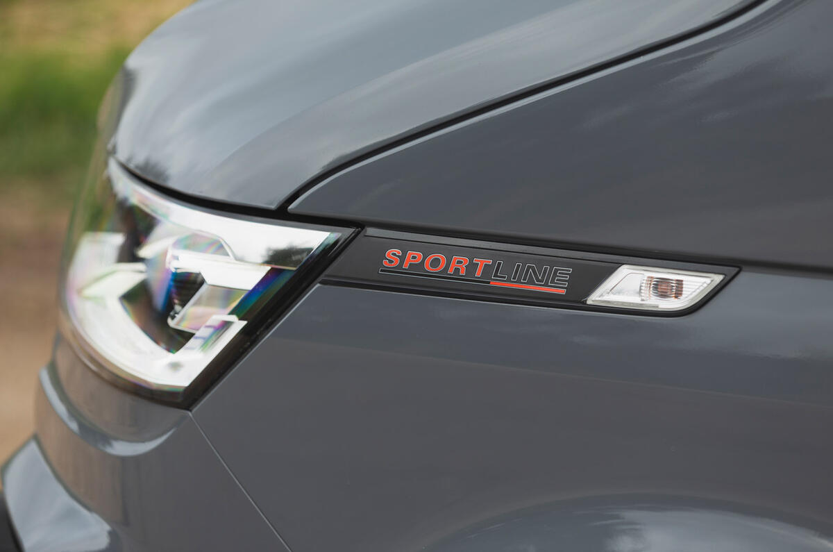 5 Volkswagen Transporter 2022 road test review headlights