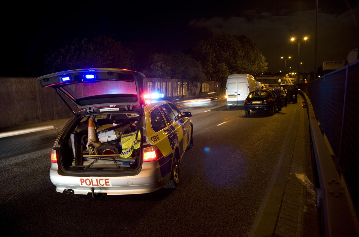 Autocar joins the traffic police