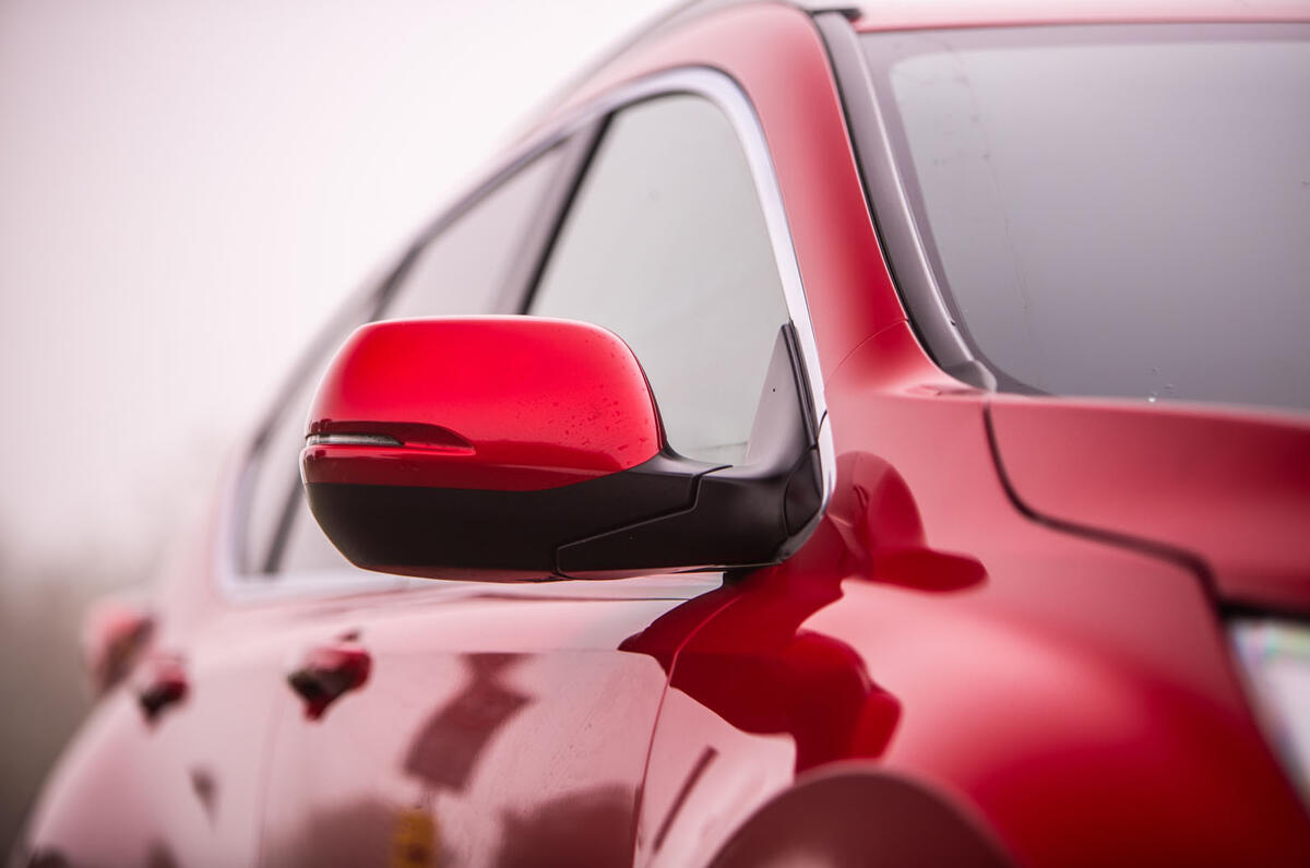 Honda CR-V 2018 road test review - wing mirrors