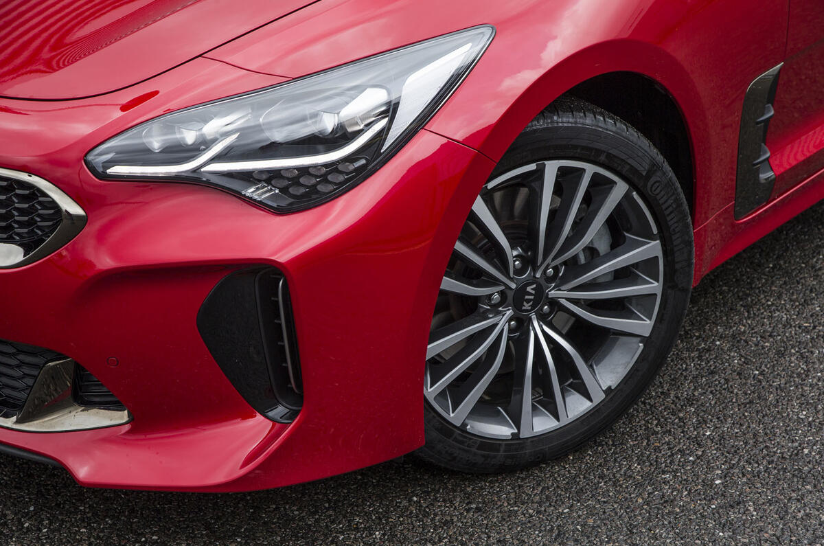Kia Stinger GT line 2018 review front end