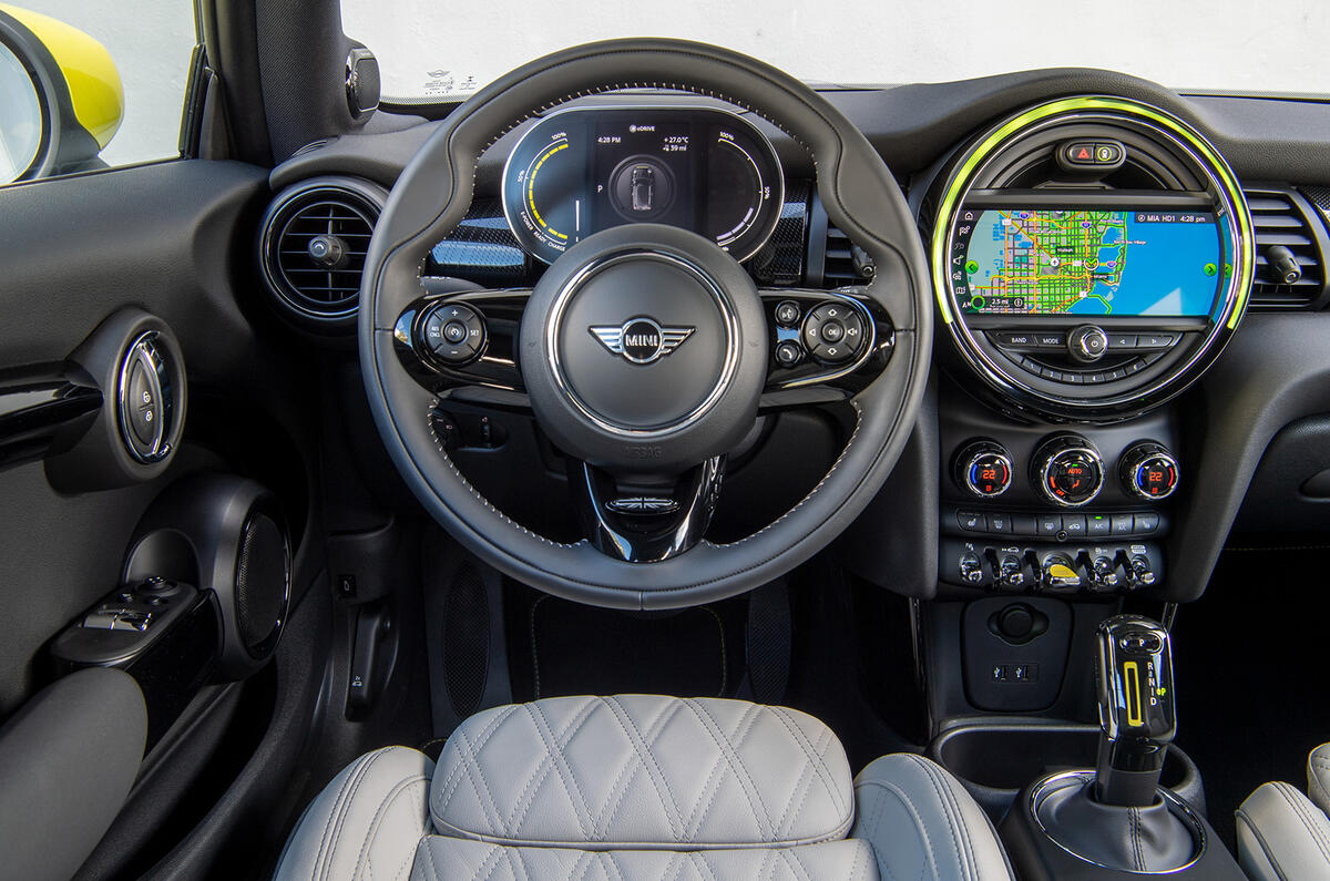 Mini Electric 2020 road test review - dashboard Mini Electric 2020 road test review - dashboard