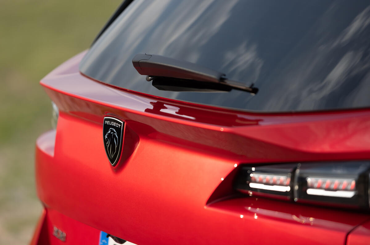 6 Peugeot 308 SW 2021 first drive rear end 6 Peugeot 308 SW 2021 first drive rear end