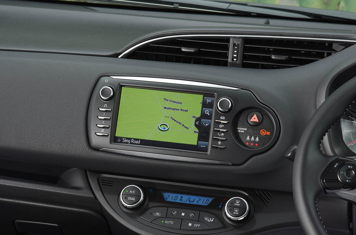 Toyota Yaris GRMN sat-nav