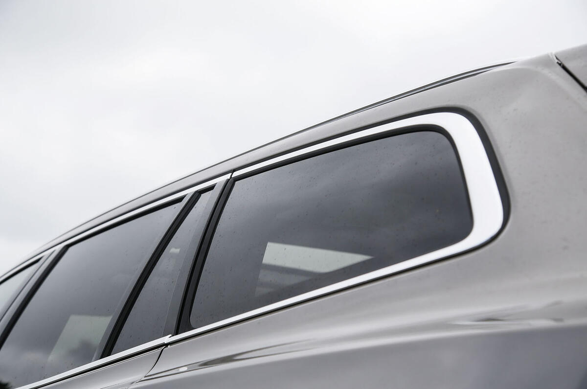 Volvo V60 2018 road test review windows