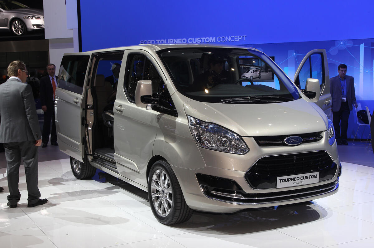 no title Geneva 2012: Ford Transit Tourneo
