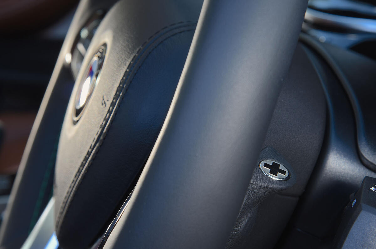 Alpina D5 S review gearshifters