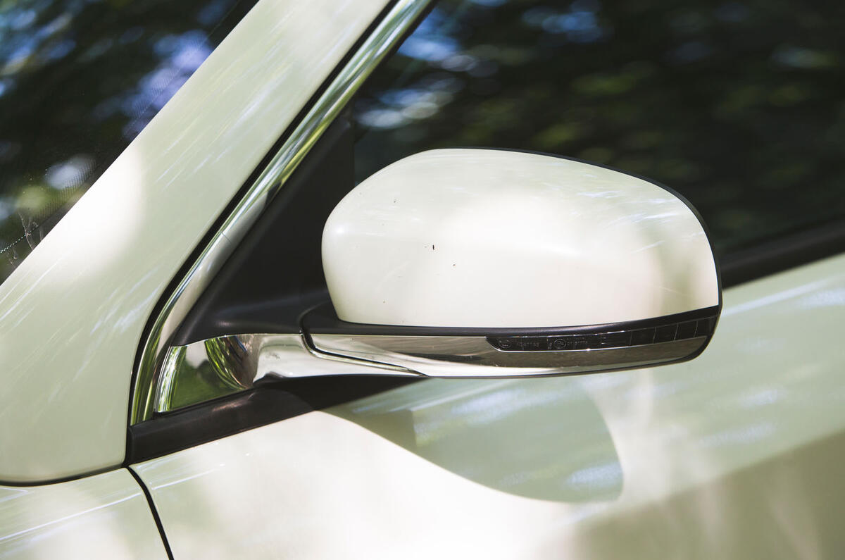 Jeep Compass 2018 road test review - wing mirrors