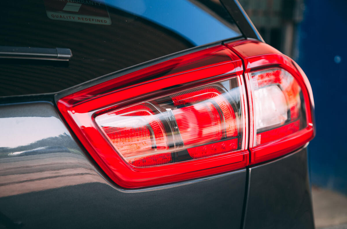 Kia e-Niro 2019 road test review - rear lights