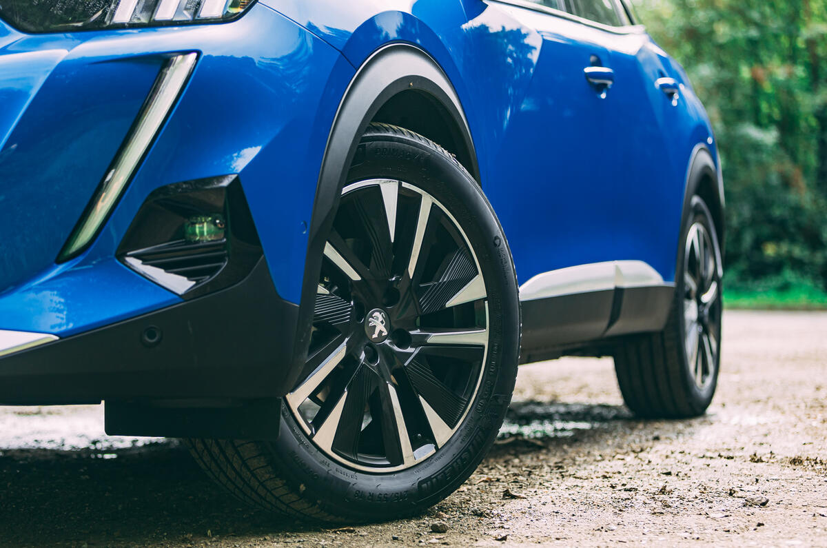 Peugeot e-2008 2020 road test review - alloy wheels