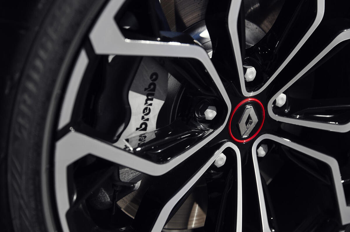 Renault Megane RS 280 2018 road test review brembo brakes