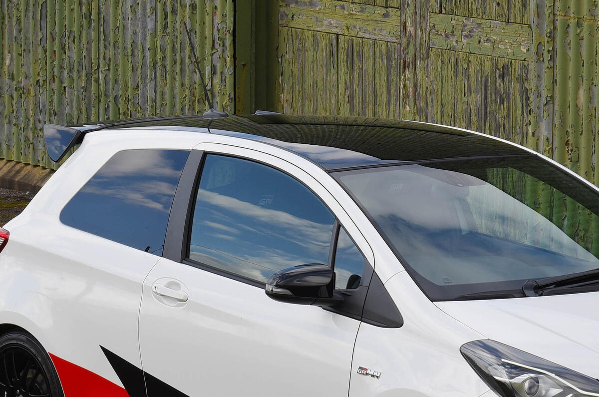 Toyota Yaris GRMN roof