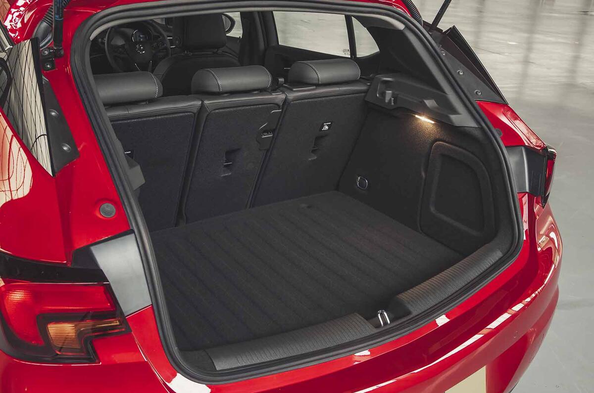 Vauxhall Astra 2019 road test review - boot
