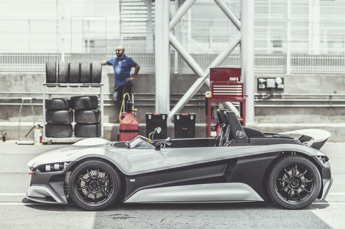 no title Vühl 05 revealed – first pictures