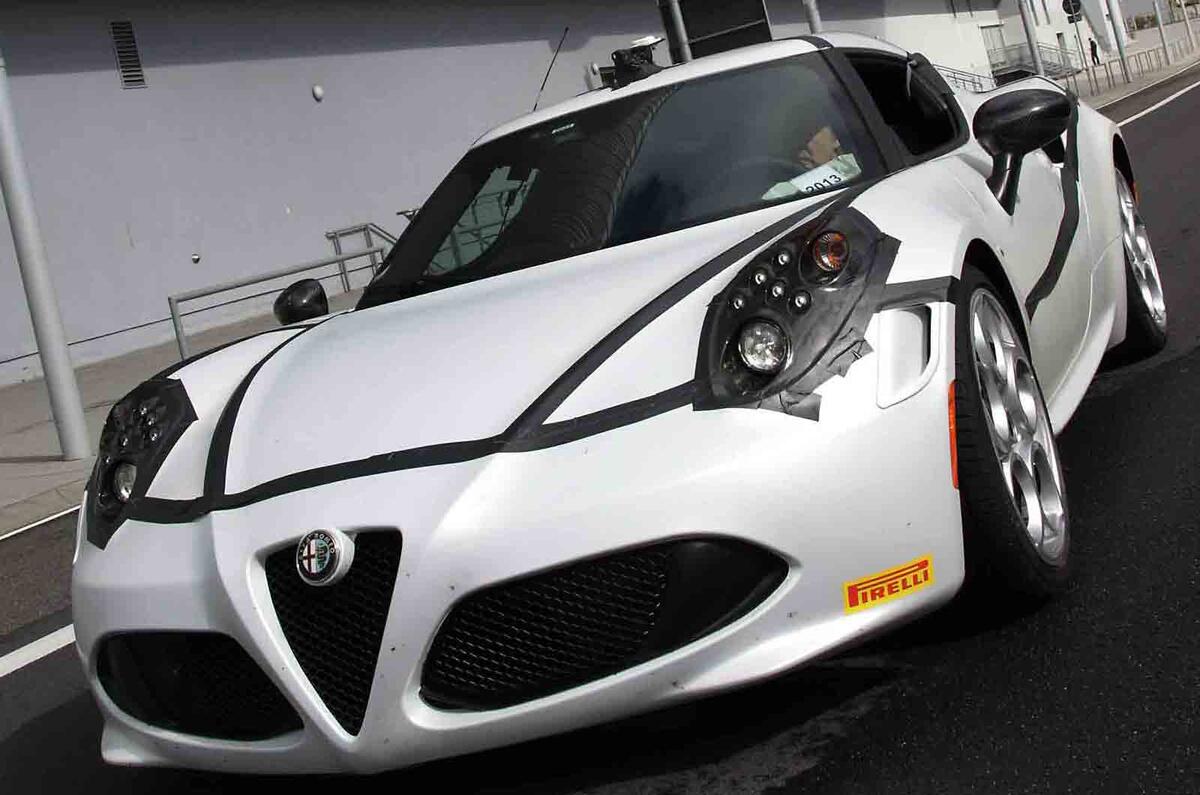 no title Alfa Romeo 4C sets Nurburgring record