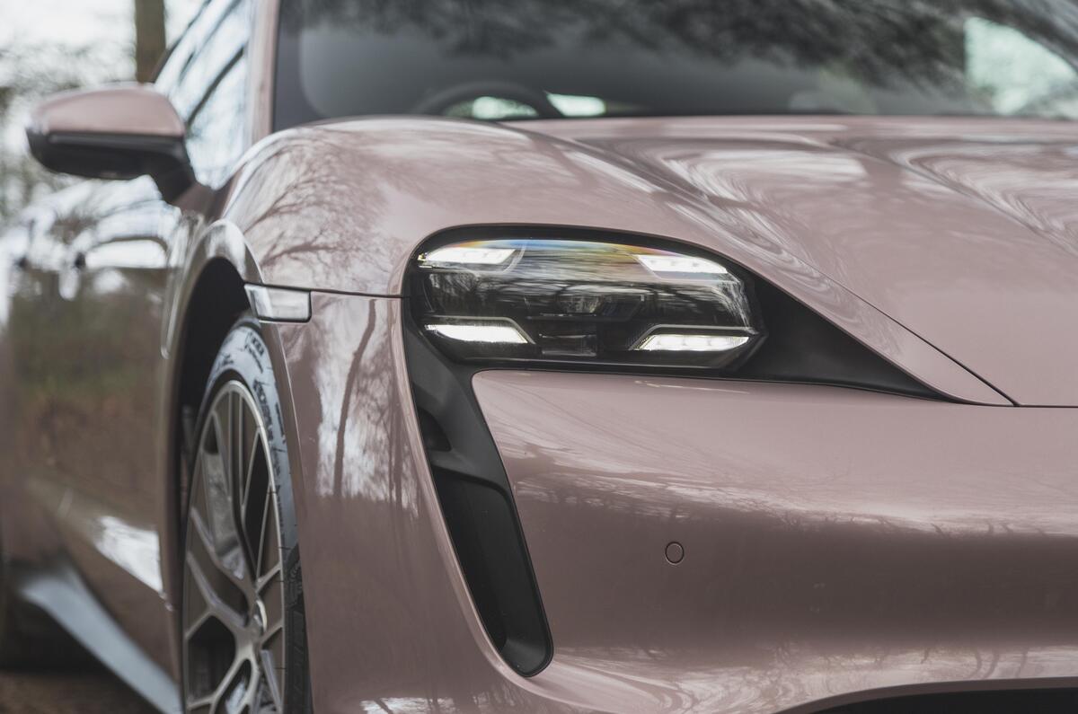 7 Porsche Taycan RWD headlight