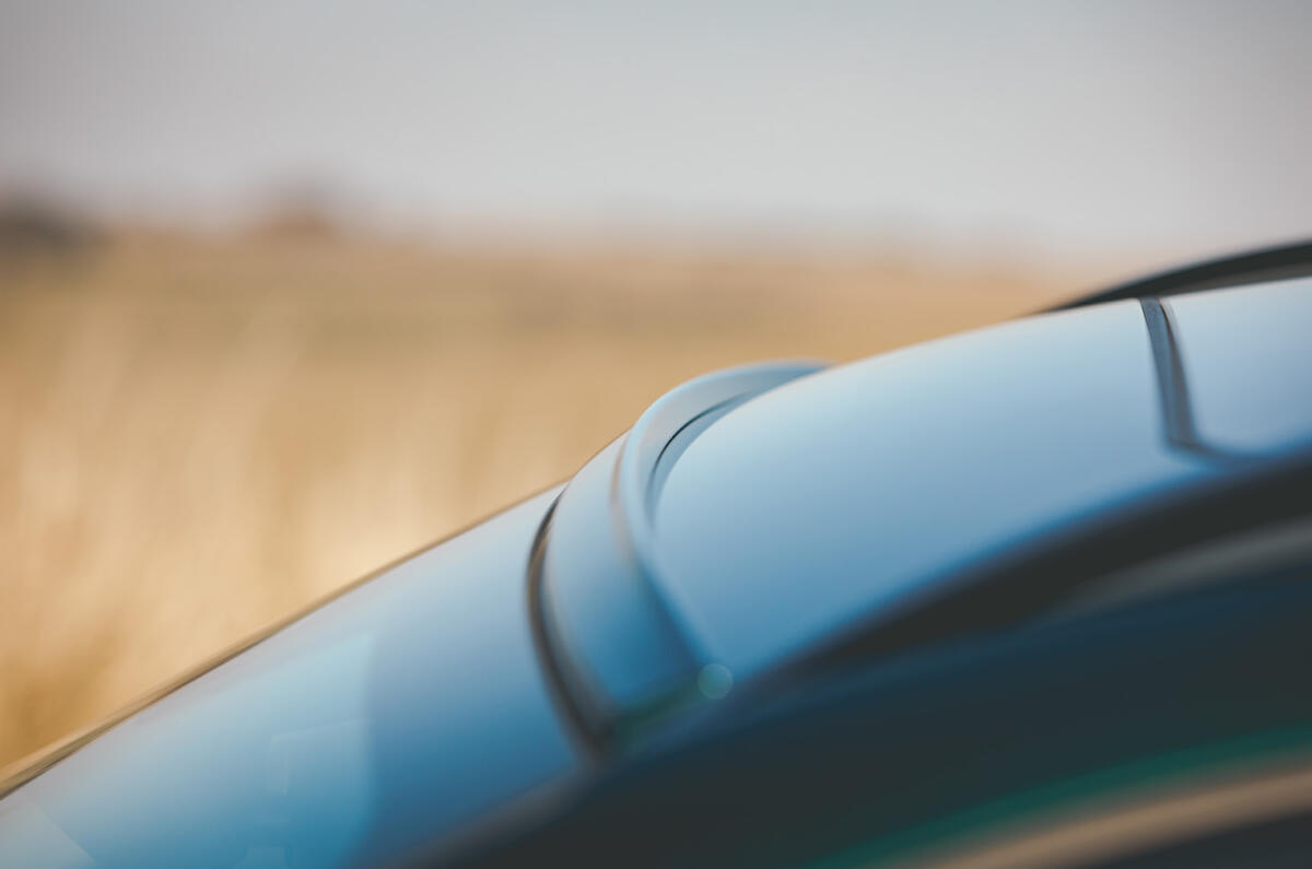 Alpina B3 Touring 2020 road test review - wind deflector Alpina B3 Touring 2020 road test review - wind deflector