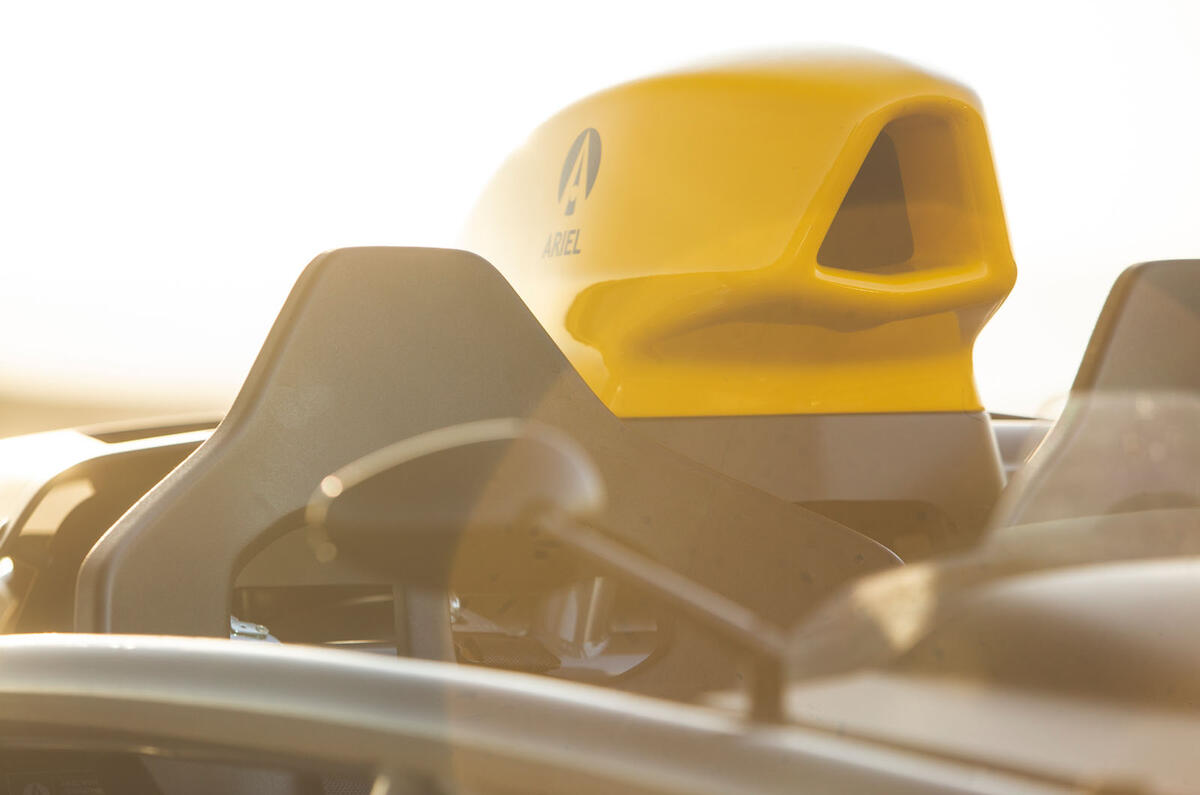 Ariel Atom 4 2019 road test review - scoop