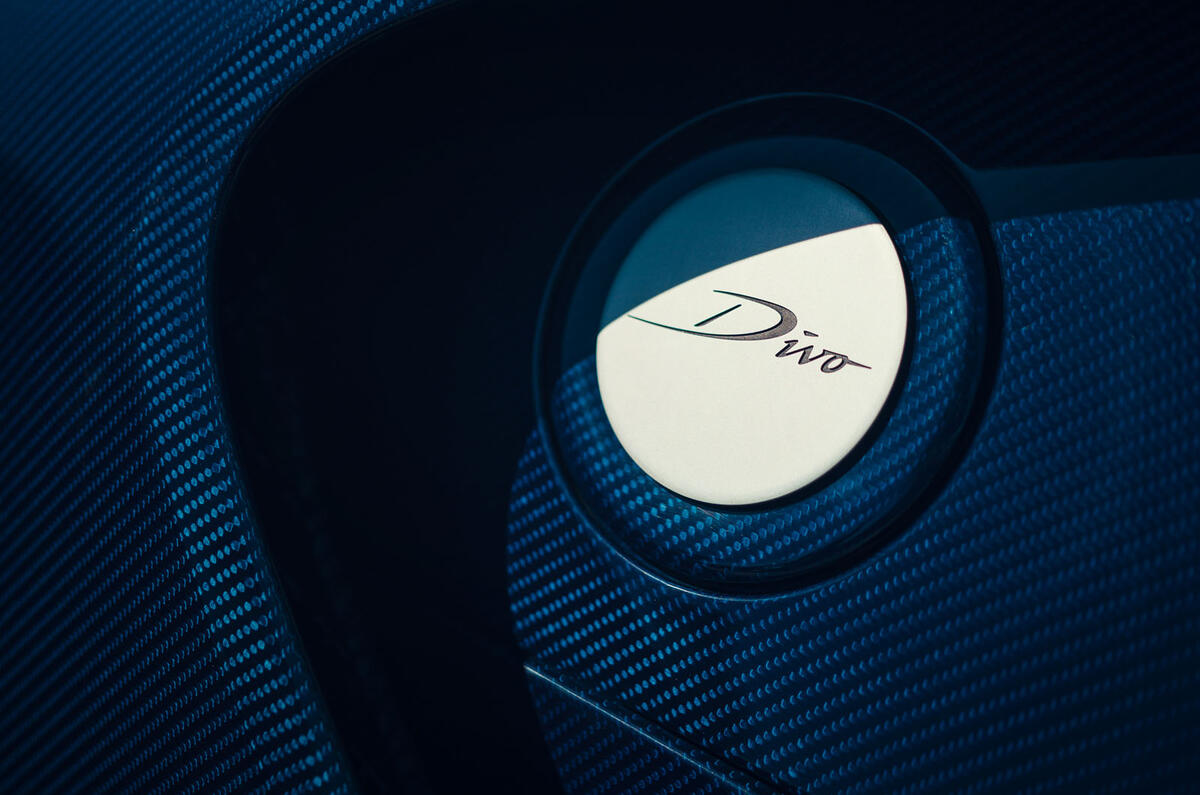 Bugatti Divo 2020 road test review - fuel cap
