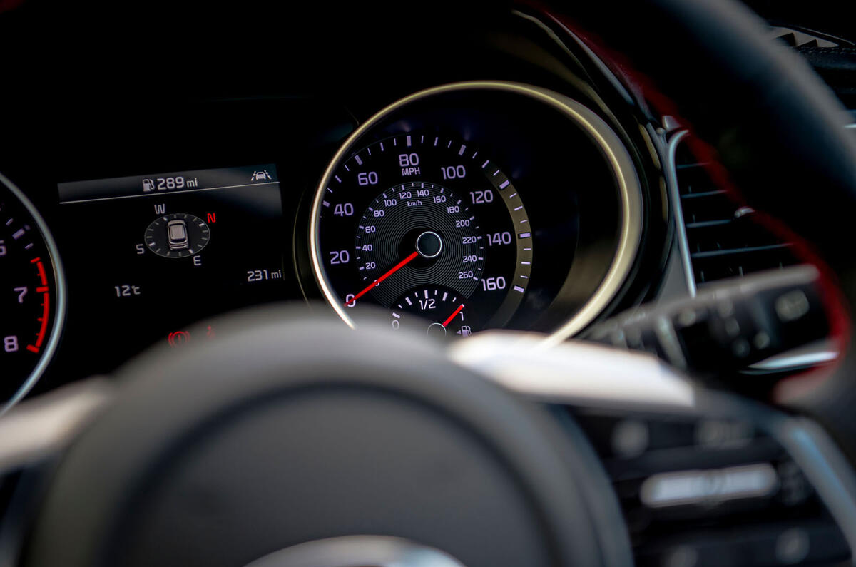 Kia Ceed GT 2019 road test review - instruments