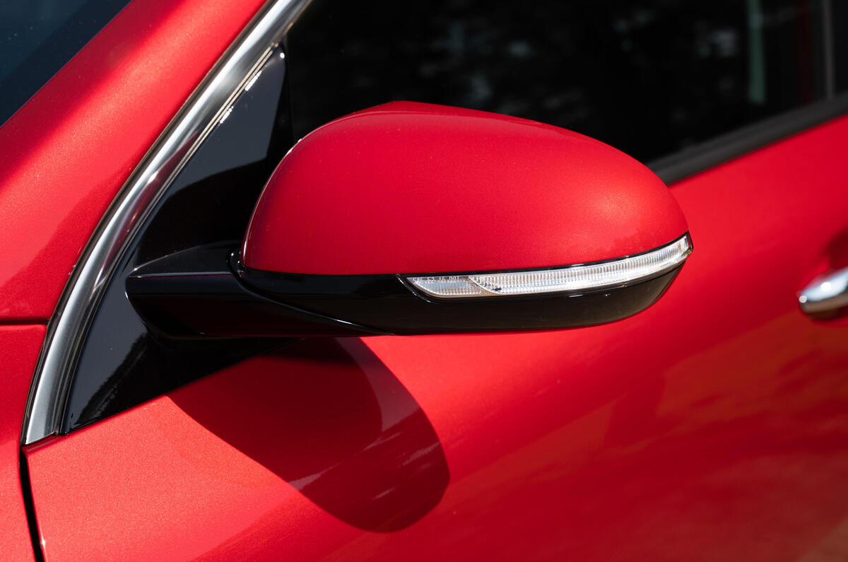 8 Kia Niro 2021 road test review wing mirrors