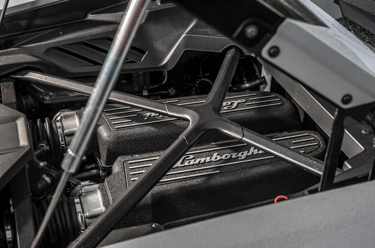 Lamborghini Huracan EVO RWD 2020 road test review - engine Lamborghini Huracan EVO RWD 2020 road test review - engine
