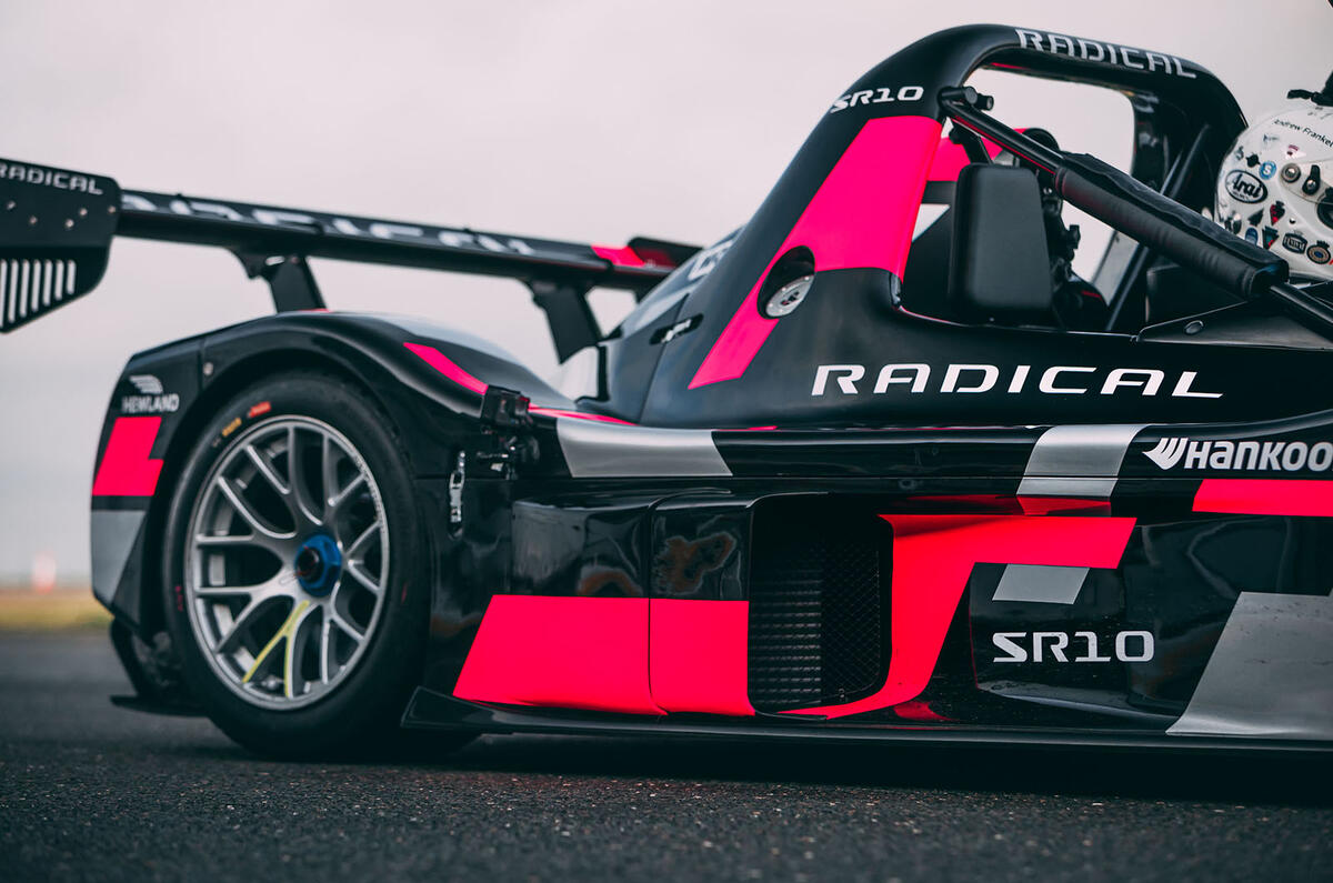 8 radical sr10 2020 uk fd rear end 8 radical sr10 2020 uk fd rear end