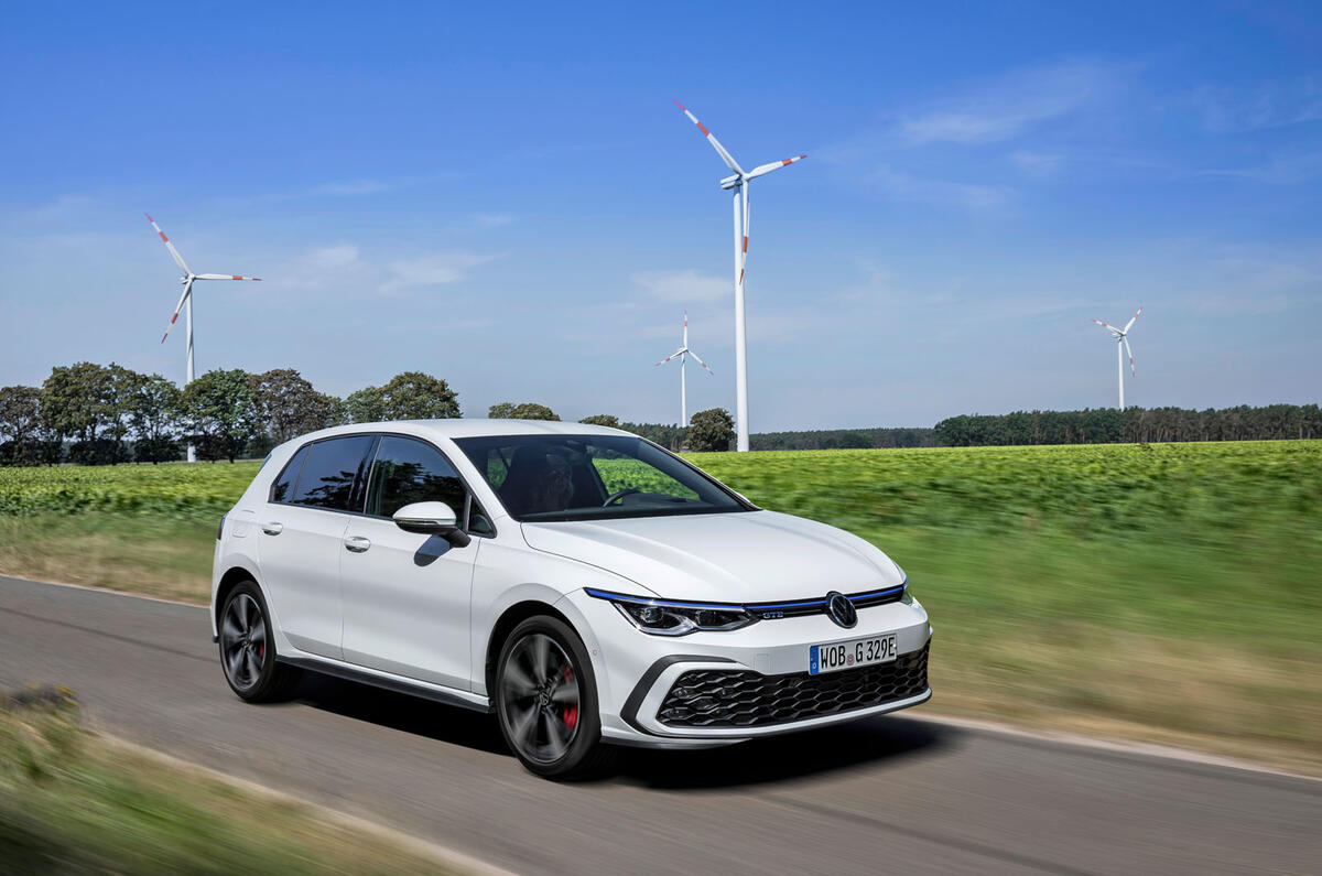 Volkswagen Golf GTE 2020 road test review - on the road front Volkswagen Golf GTE 2020 road test review - on the road front