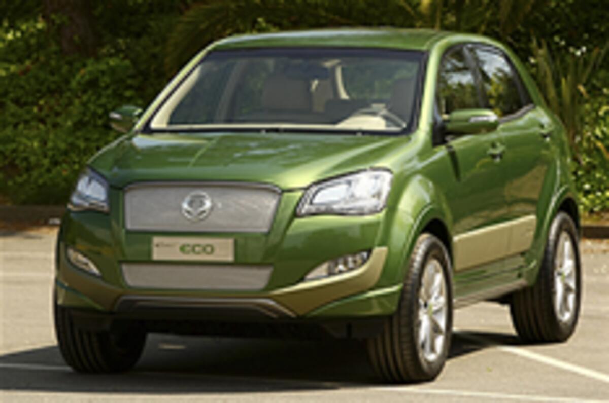 More pics: Ssangyong C200