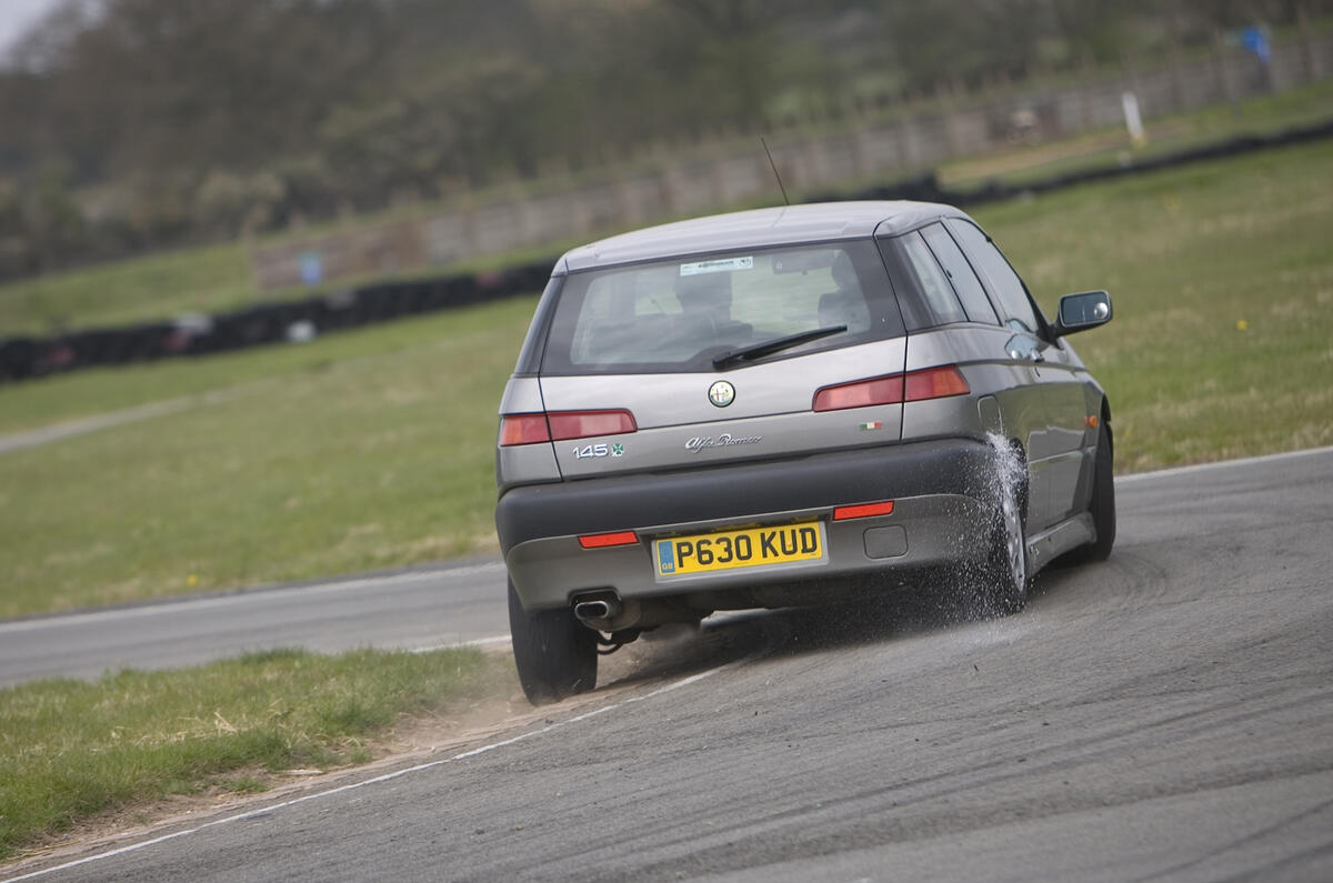 no title We buy an Alfa 145 Cloverleaf