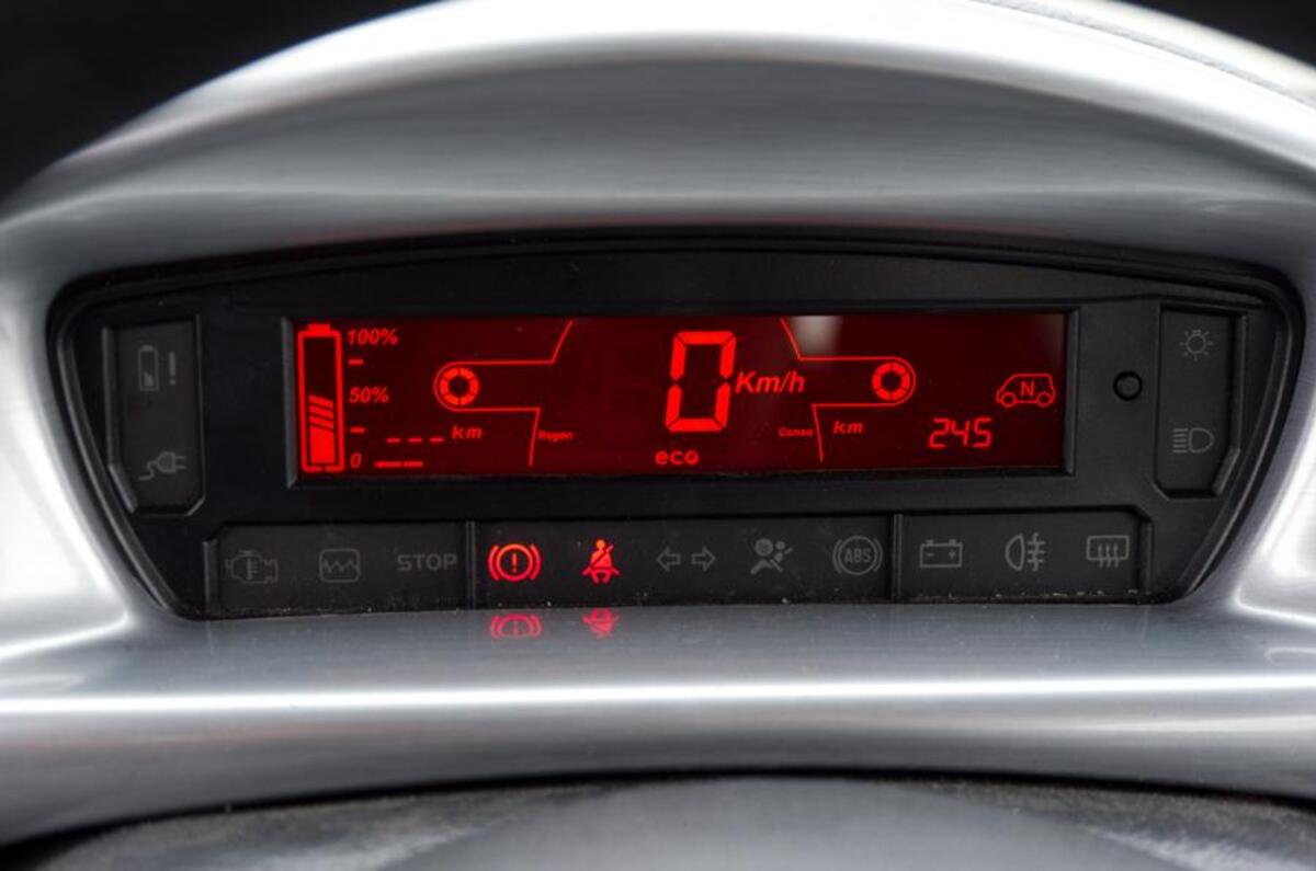 Mia Electric trip computer